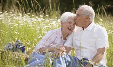 Additional payments to pensions for long-term marriage